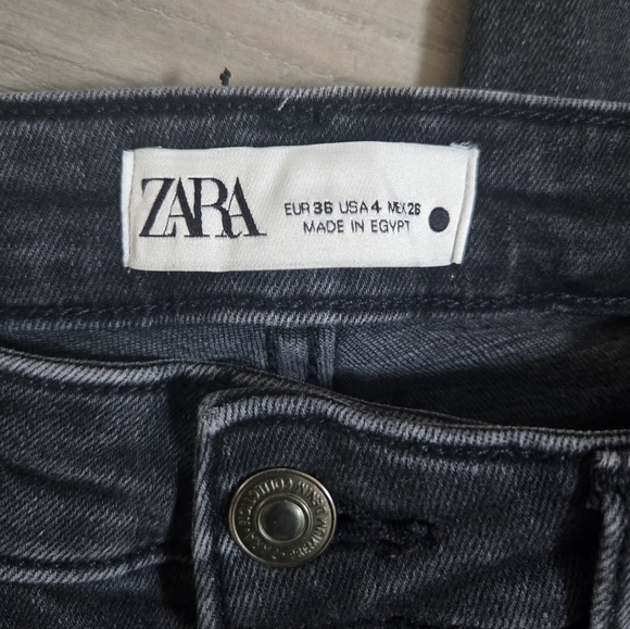 Zara Black Skinny Jeans with  Distressed Frayed Hem - Picture 8 of 8